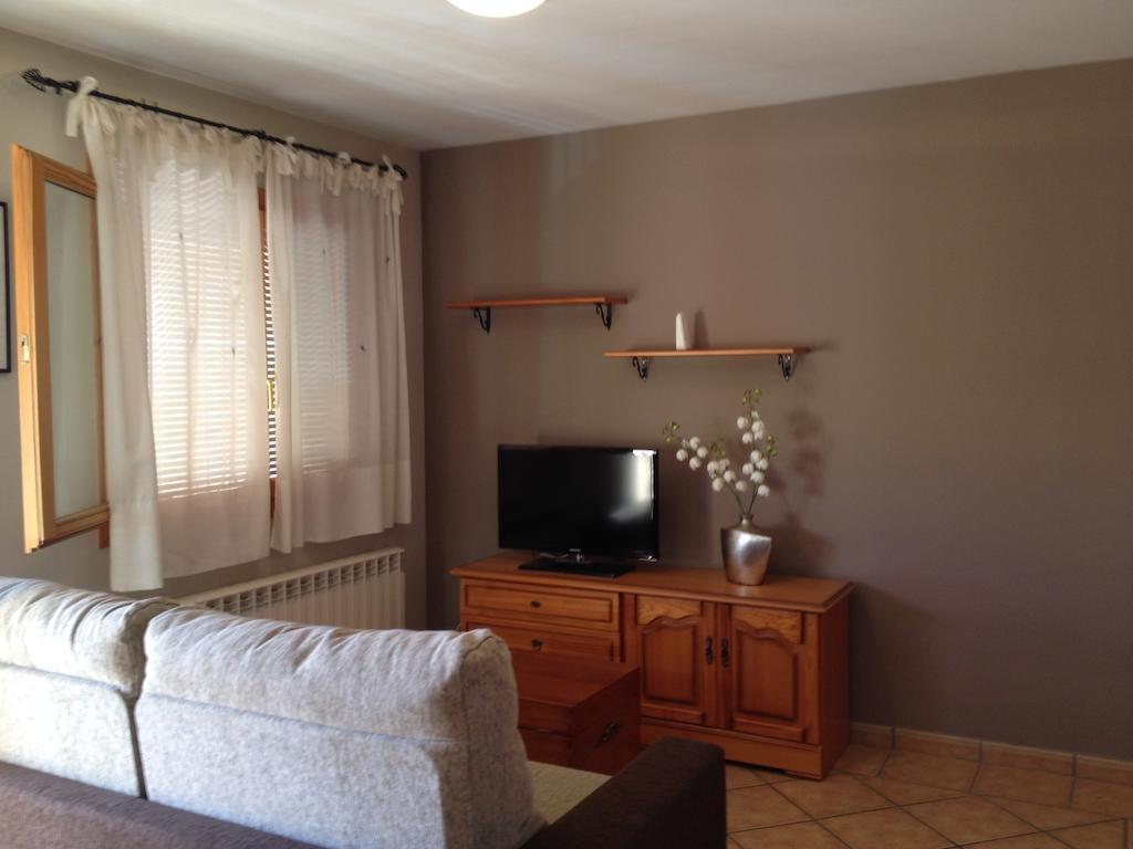 Apartamentos Residencial Fornocal Alquézar Szoba fotó