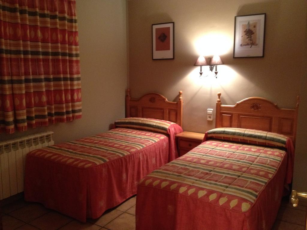 Apartamentos Residencial Fornocal Alquézar Szoba fotó