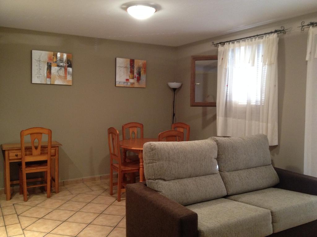 Apartamentos Residencial Fornocal Alquézar Szoba fotó